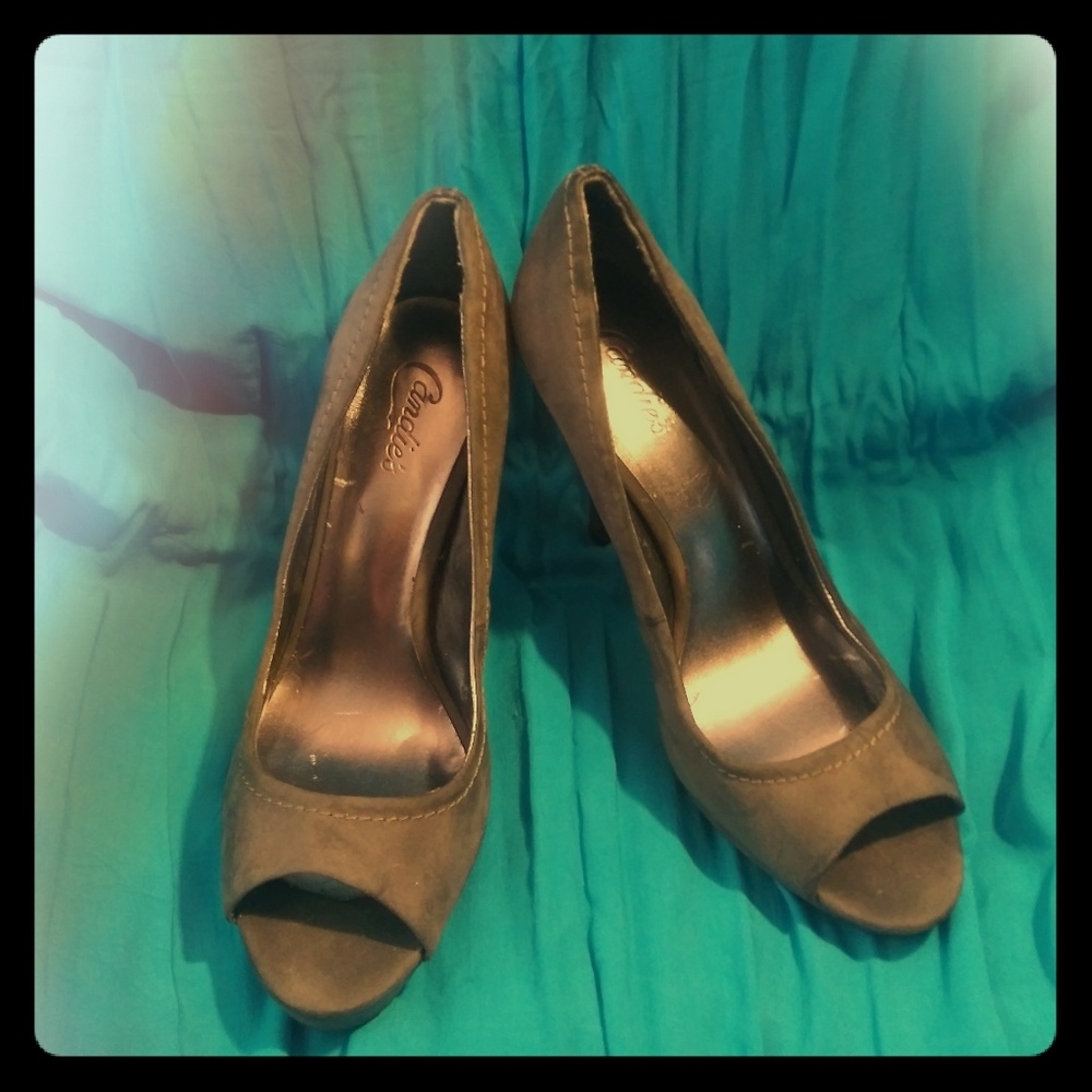 Candies grey sude peep toe 6" heels